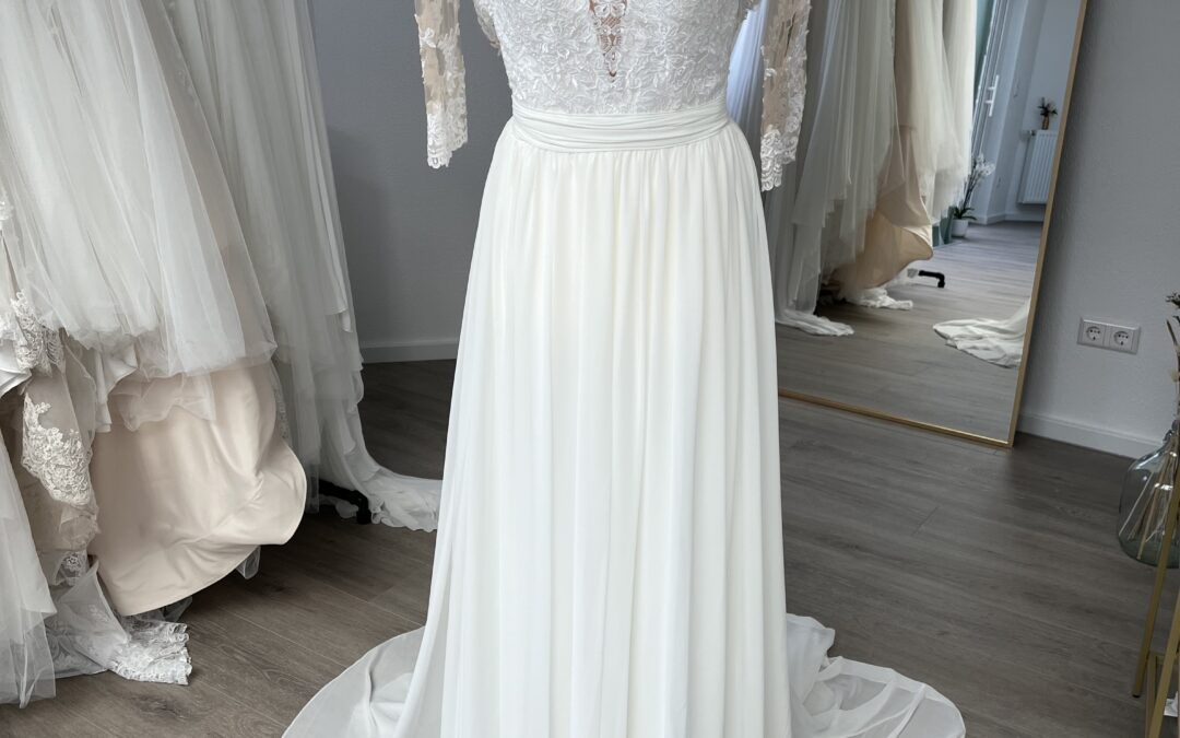Brautkleid A-Linie Langarm A36 – Gr. 32/34
