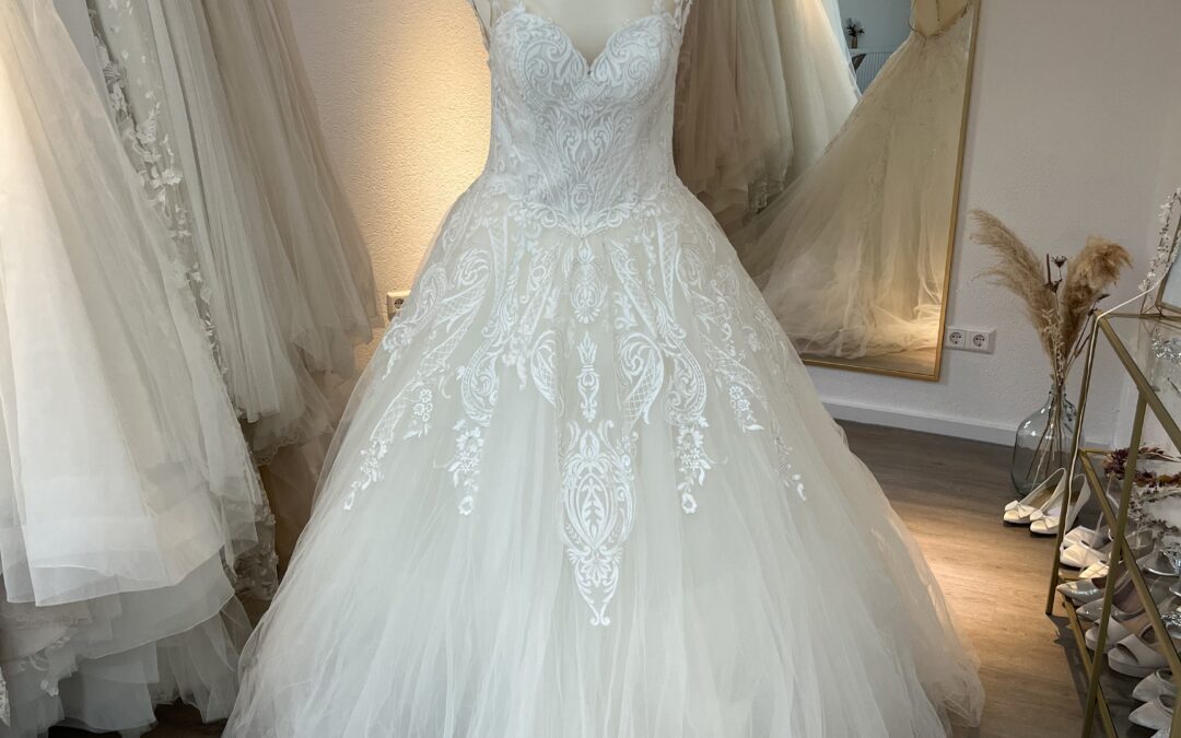 Brautkleid Prinzessin P13 – Gr. 38/40