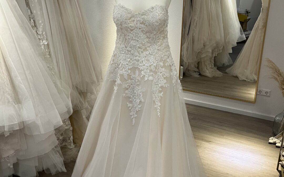 Brautkleid Prinzessin P15 – Gr. 44