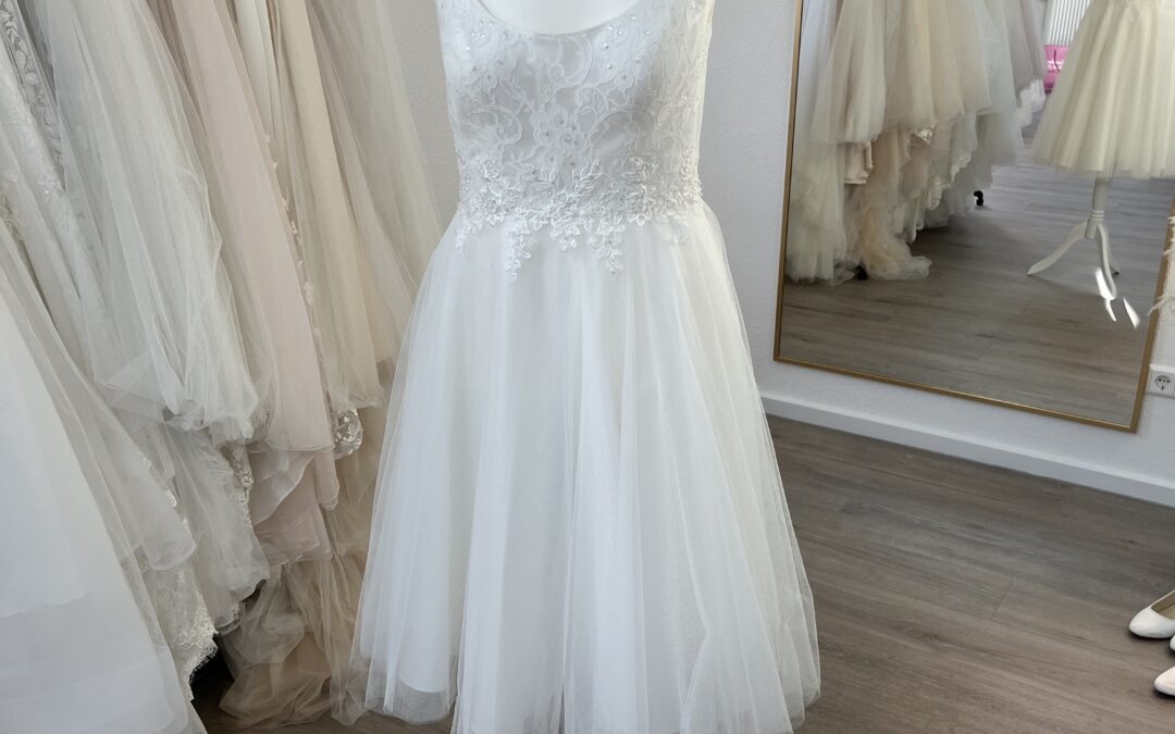 Brautkleid Standesamt Knielänge K18 – Gr. 38