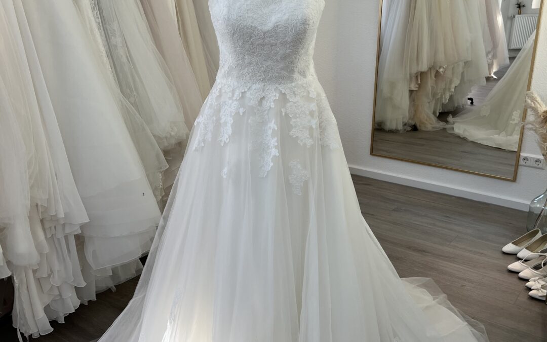 Brautkleid A-Linie mit Prinzessin K14 – Gr. 38