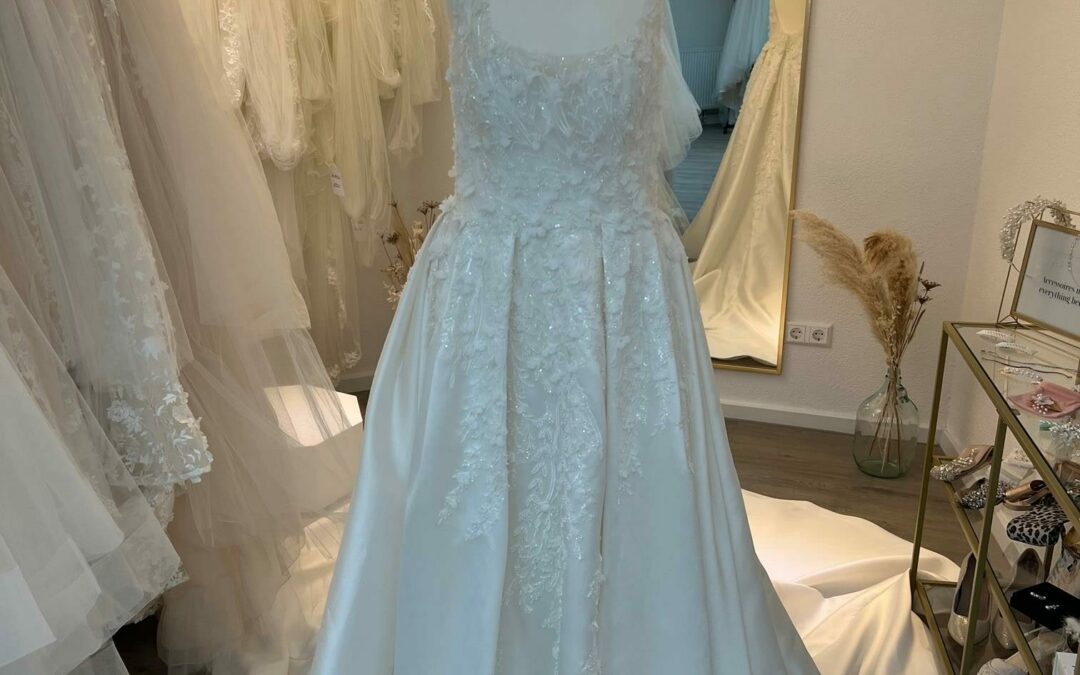 Brautkleid A-Linie A98 – Gr. 38