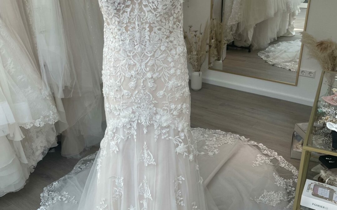 Brautkleid Fit & Flare F15 – Gr. 46