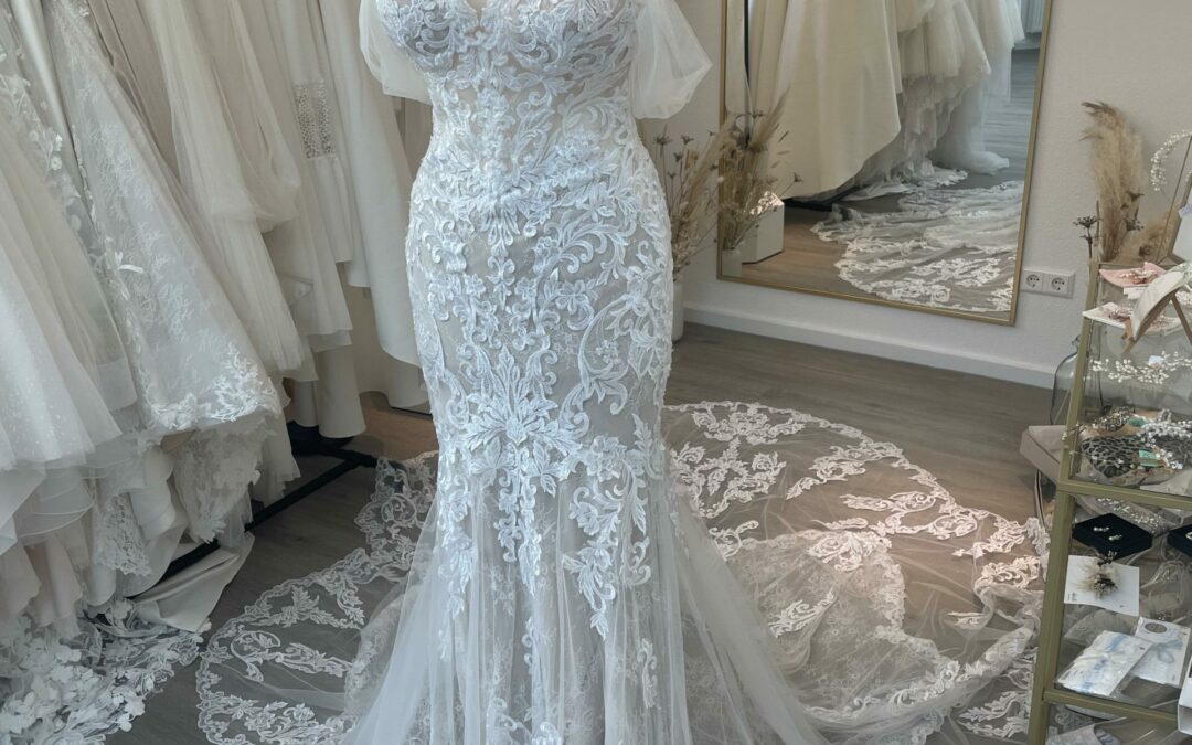 Brautkleid Fit and Flare F20 – Gr. 34/36