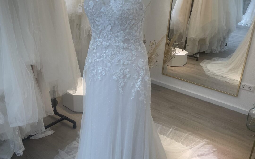 Brautkleid Fit & Flare A102 – Gr. 38