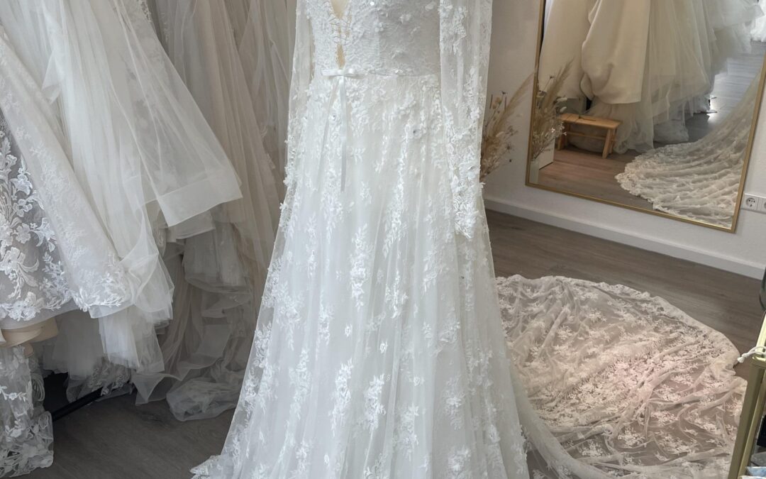 Brautkleid Fit & Flare K92 – Gr. 42/44