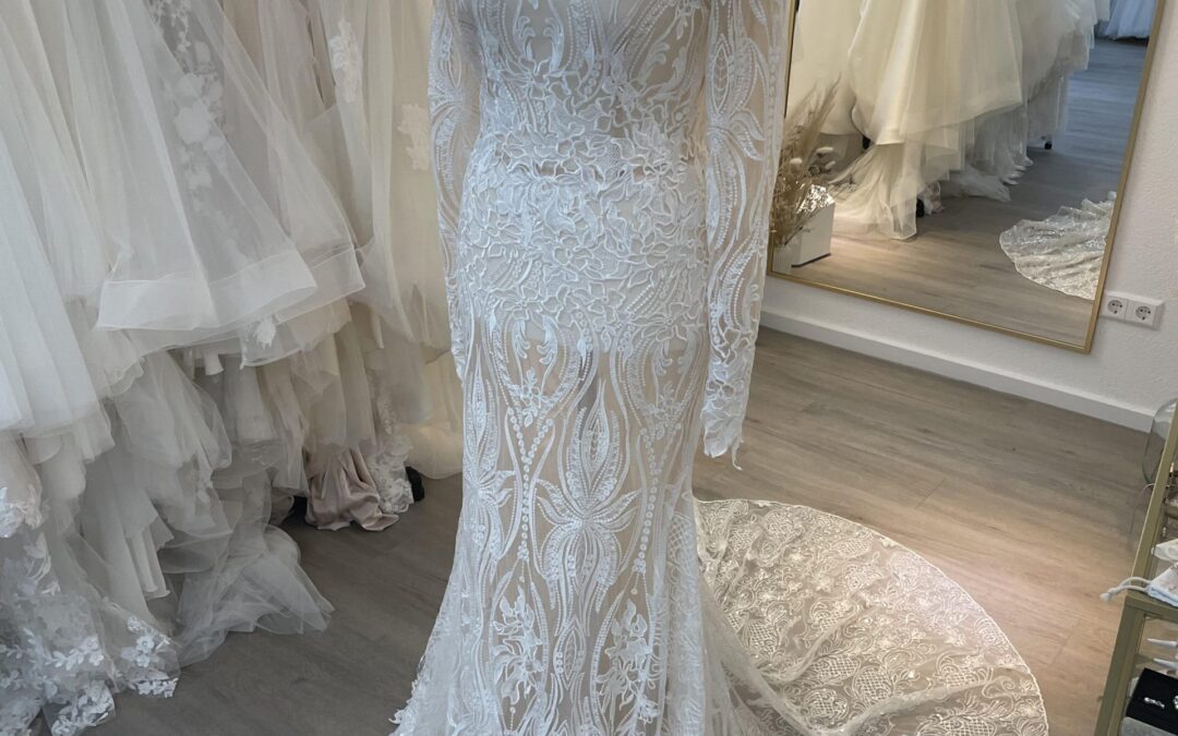 Brautkleid Fit & Flare K110 – Gr. 42
