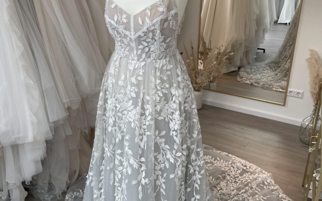 Brautkleid A Linie A66 – Gr. 38/40