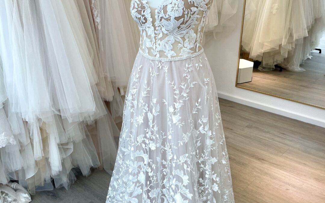 Brautkleid A Linie B05 – Gr. 40