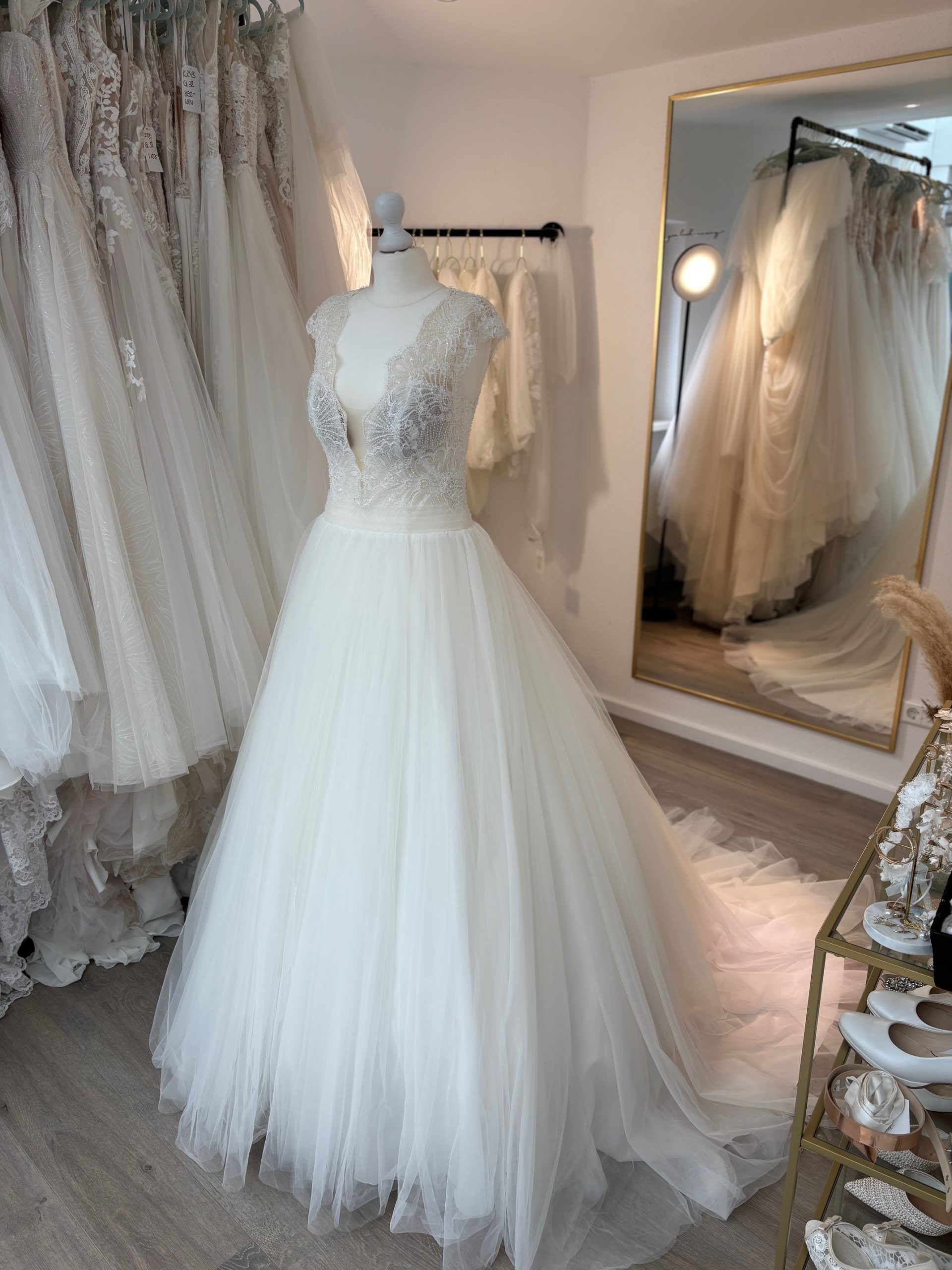 Brautkleid Prinzessin – Größe 42 – A311