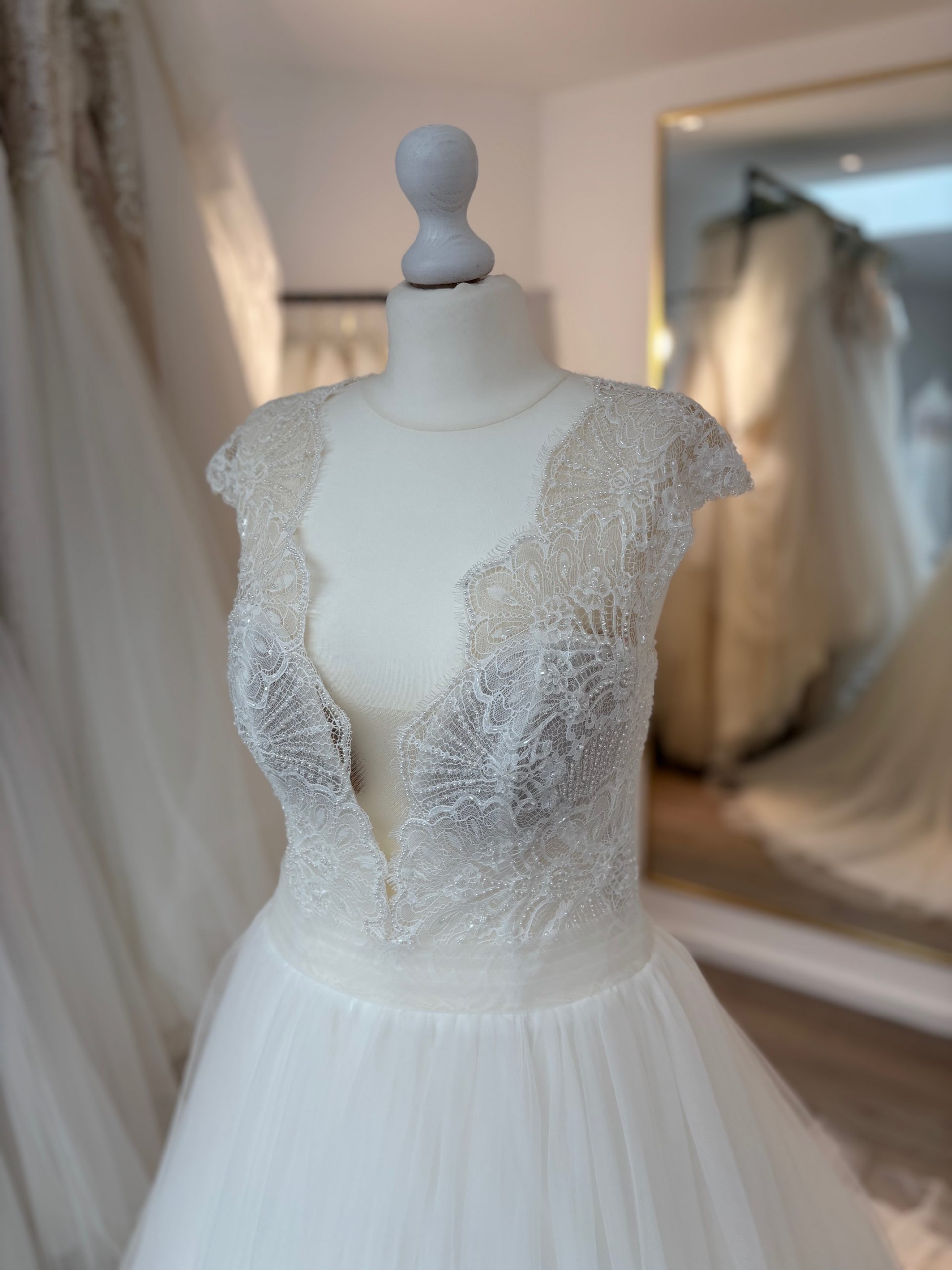 Brautkleid Prinzessin – Größe 42 – A311 – Bild 3