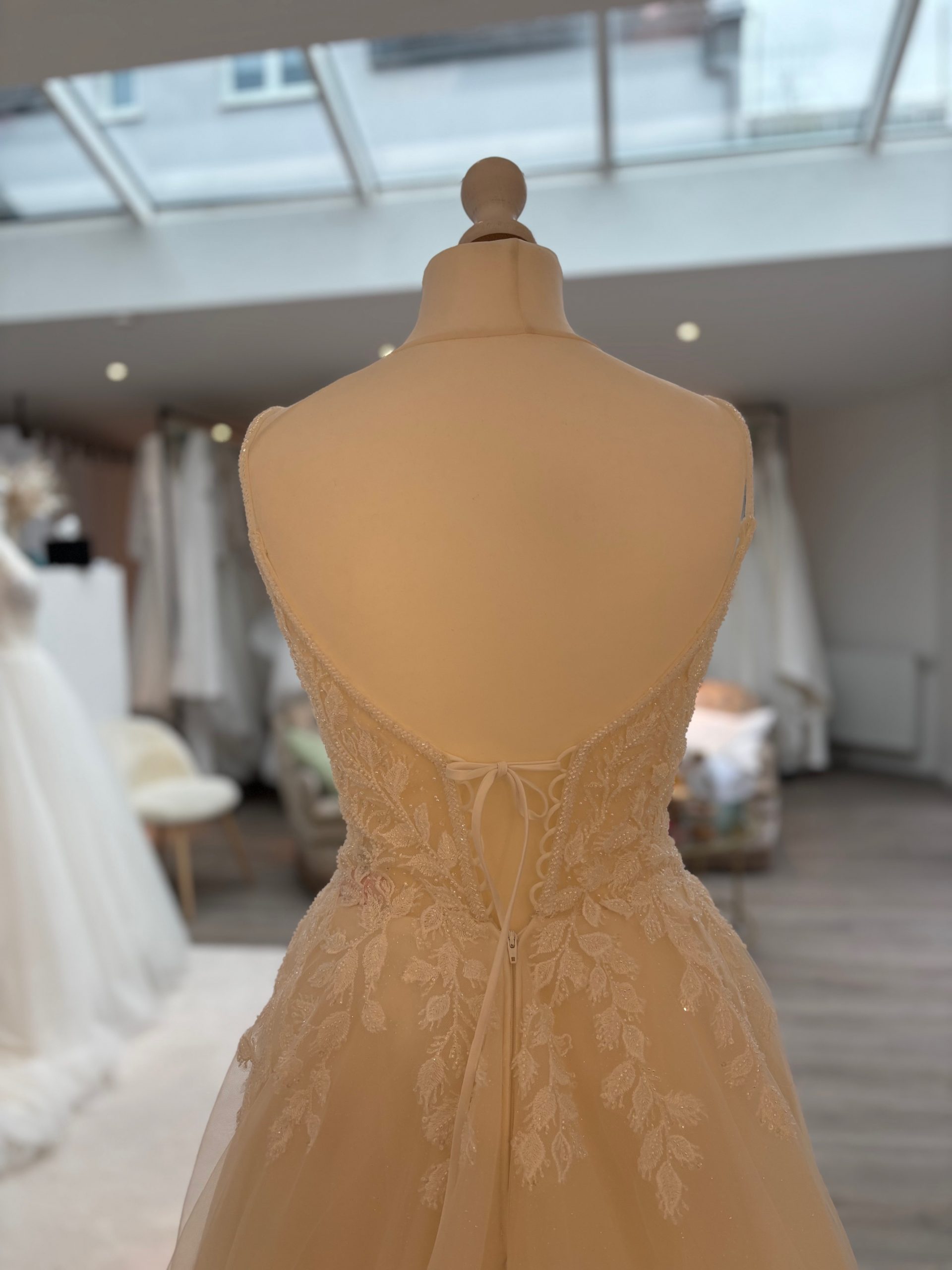 Brautkleid A-Linie – Größe 38 – A312 – Bild 4