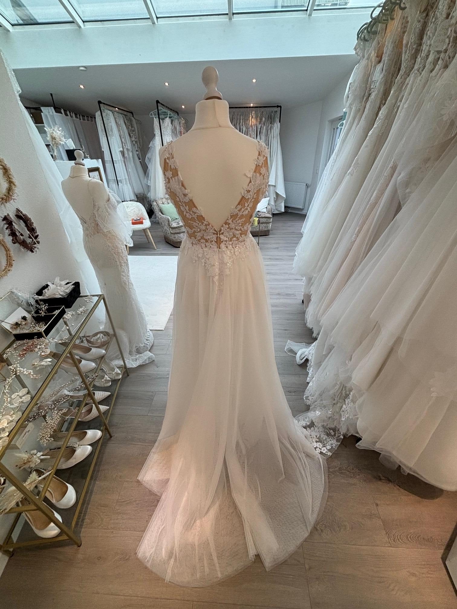 Brautkleid A-Linie – Größe 38 – A315 – Bild 5