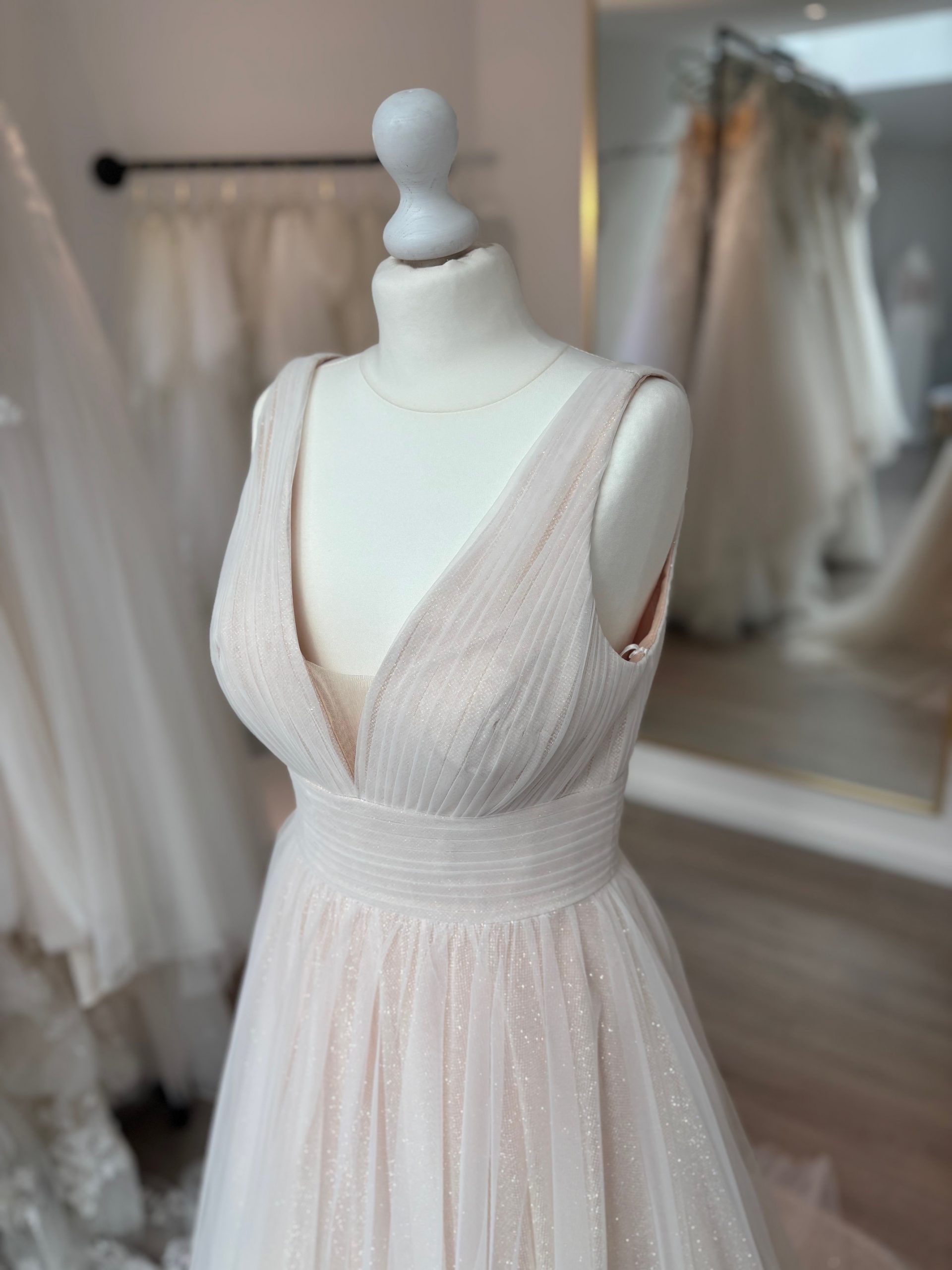 Brautkleid A-Linie – Größe 38 – A318 – Bild 3